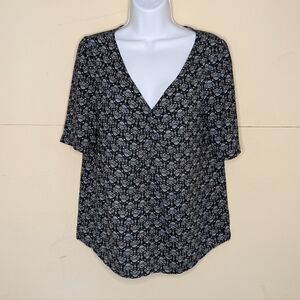 LOFT Blouse Short Sleeve Loose Fitted Floral Fan Print